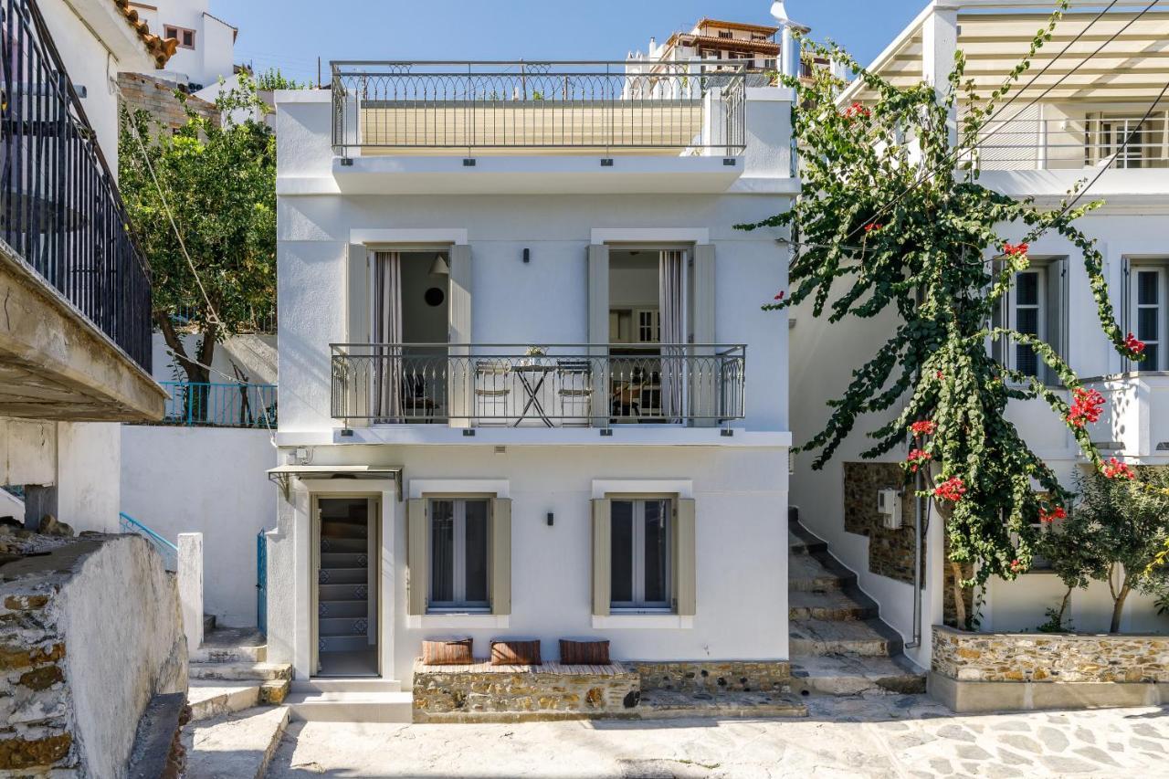 Breezy Rooftop House Скопелос Экстерьер фото